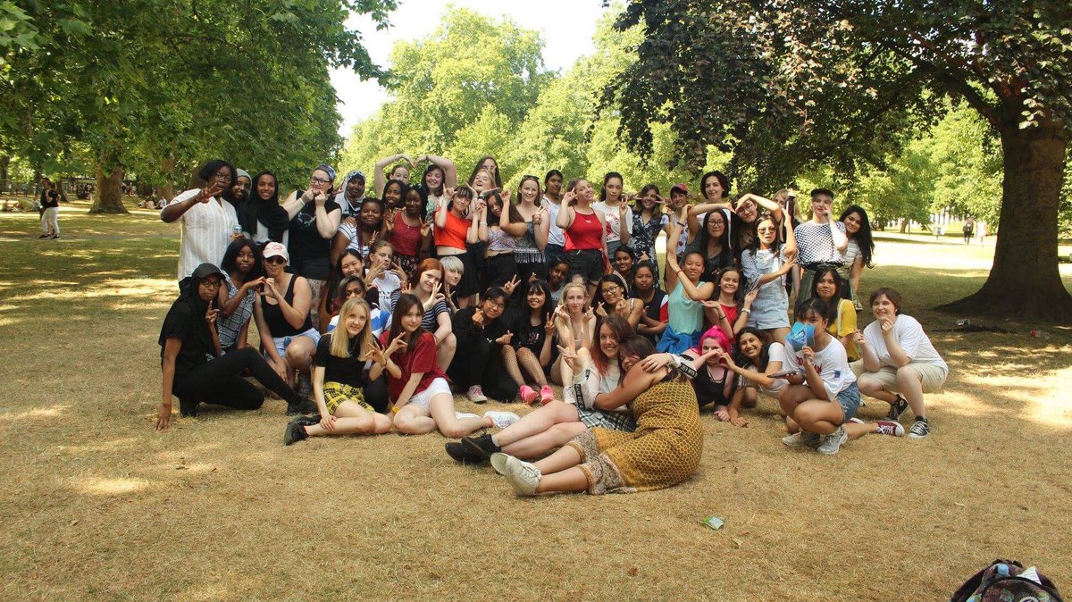 XinaHailey's tweet photo. This weekend was absolutely incredible and I’ll never forget it. Thank you to everyone who supported me at the Kpop world festival, it was such a wonderful experience ~ and thank you to everyone who attended the random game today! Feeling very lucky 😭💕 https://t.co/e1PI0uwte4