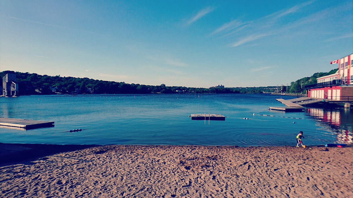 MizzOrbit's tweet photo. #beachlife #senobe #nightswim https://t.co/8BEuhk7JfR