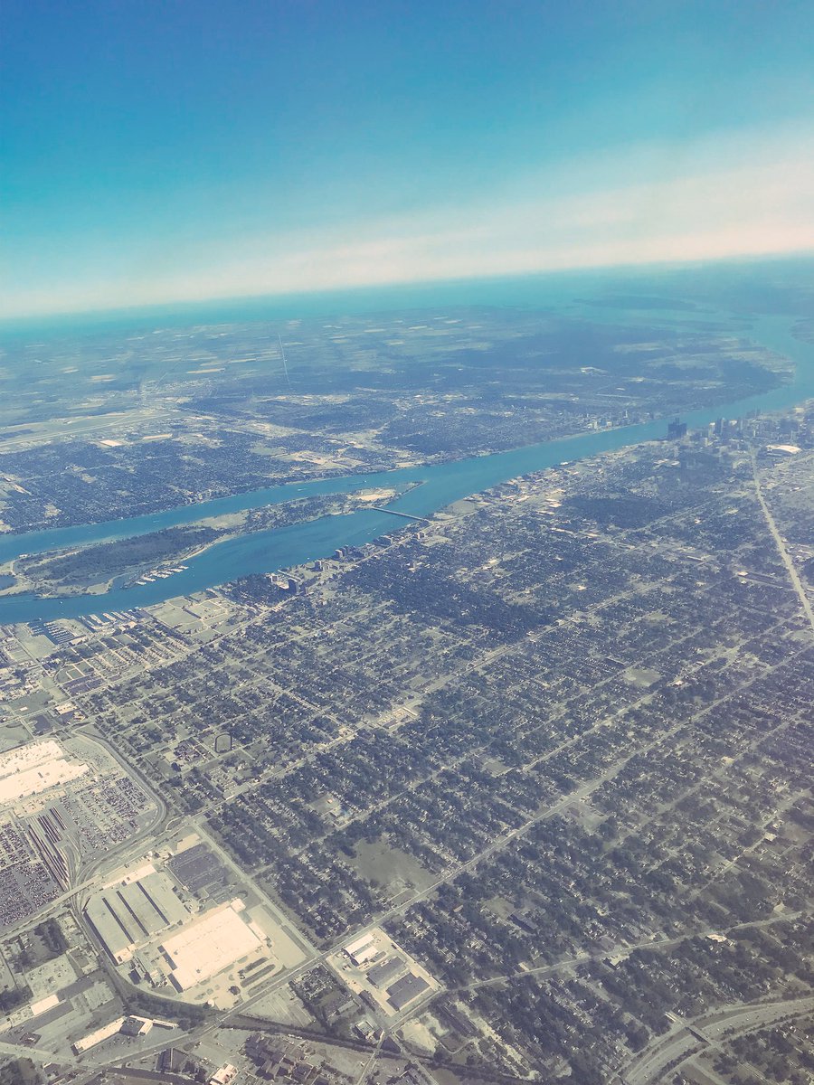 NicoleBarbaro's tweet photo. Back in Detroit after an awesome #HBES2018 in Amsterdam. So great meeting so many twitter friends while there! https://t.co/9AhXXToOue