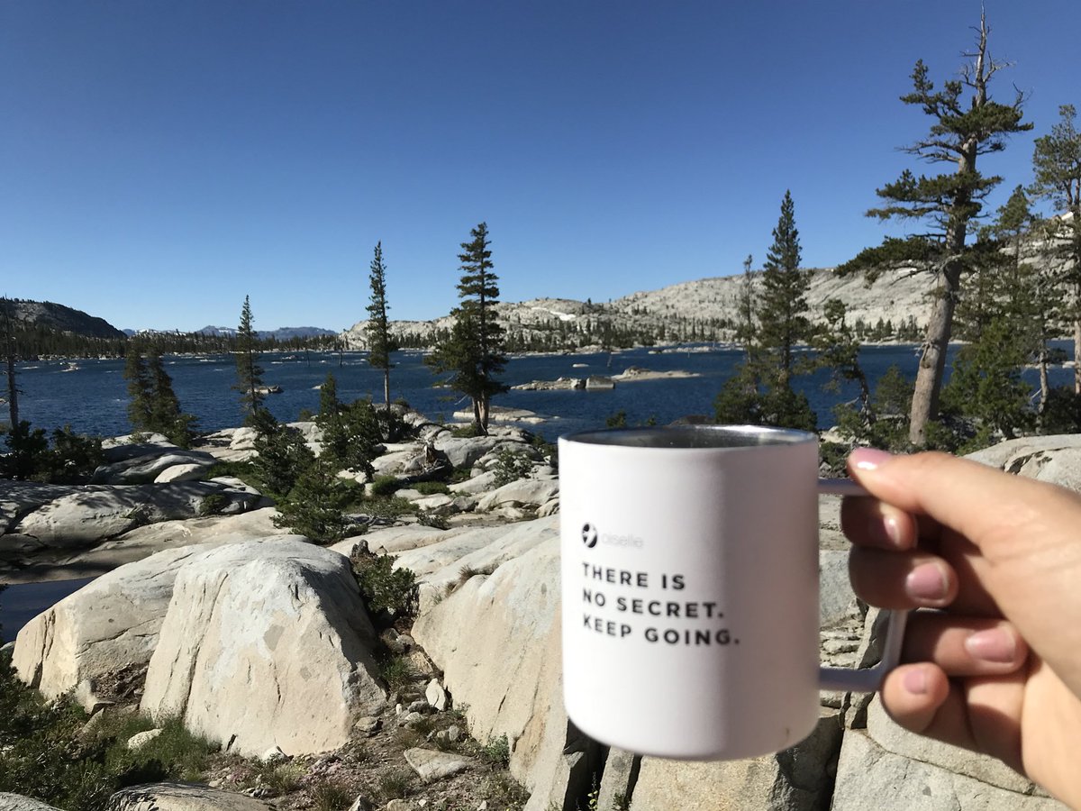 TrailheadSophia's tweet photo. Thanks @oiselle for the wise words on our weekend #DesolationWilderness #backpacking trip! #26weekspregnant #LakeAloha #Futurehiker https://t.co/O3Meb4mXmB