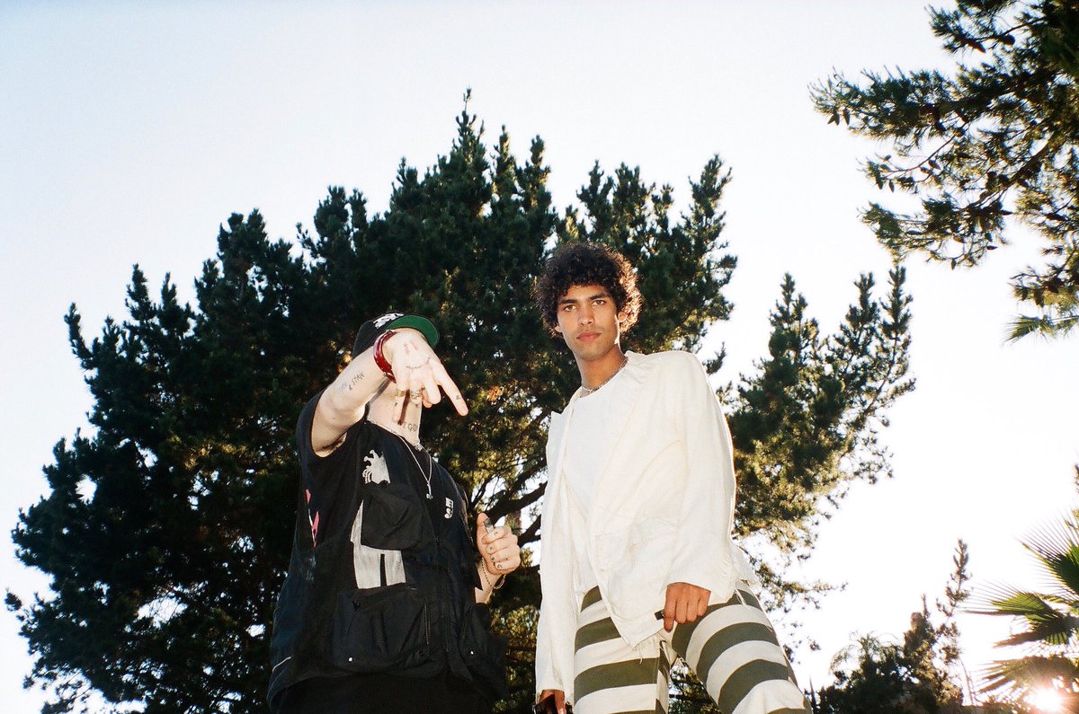 TURYPALMUNDO's tweet photo. Stussy 4th Of July Party 🖤@stussylabrea @JVICKORS @BROCKYmarciano @AlexJordonez https://t.co/pF97IbLcjQ