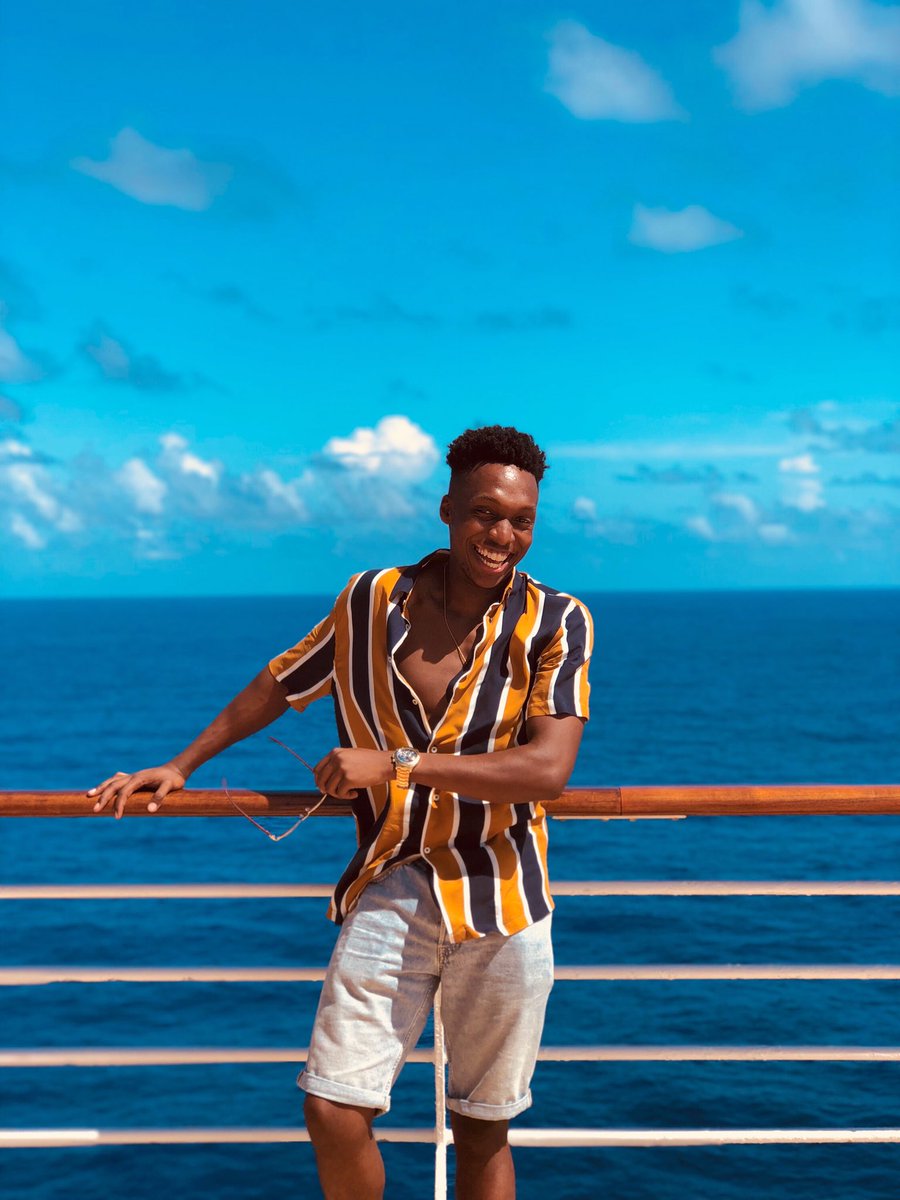 KunDawggg's tweet image. Celebrate 21 and take trips to wherever feels right 🥂🦂