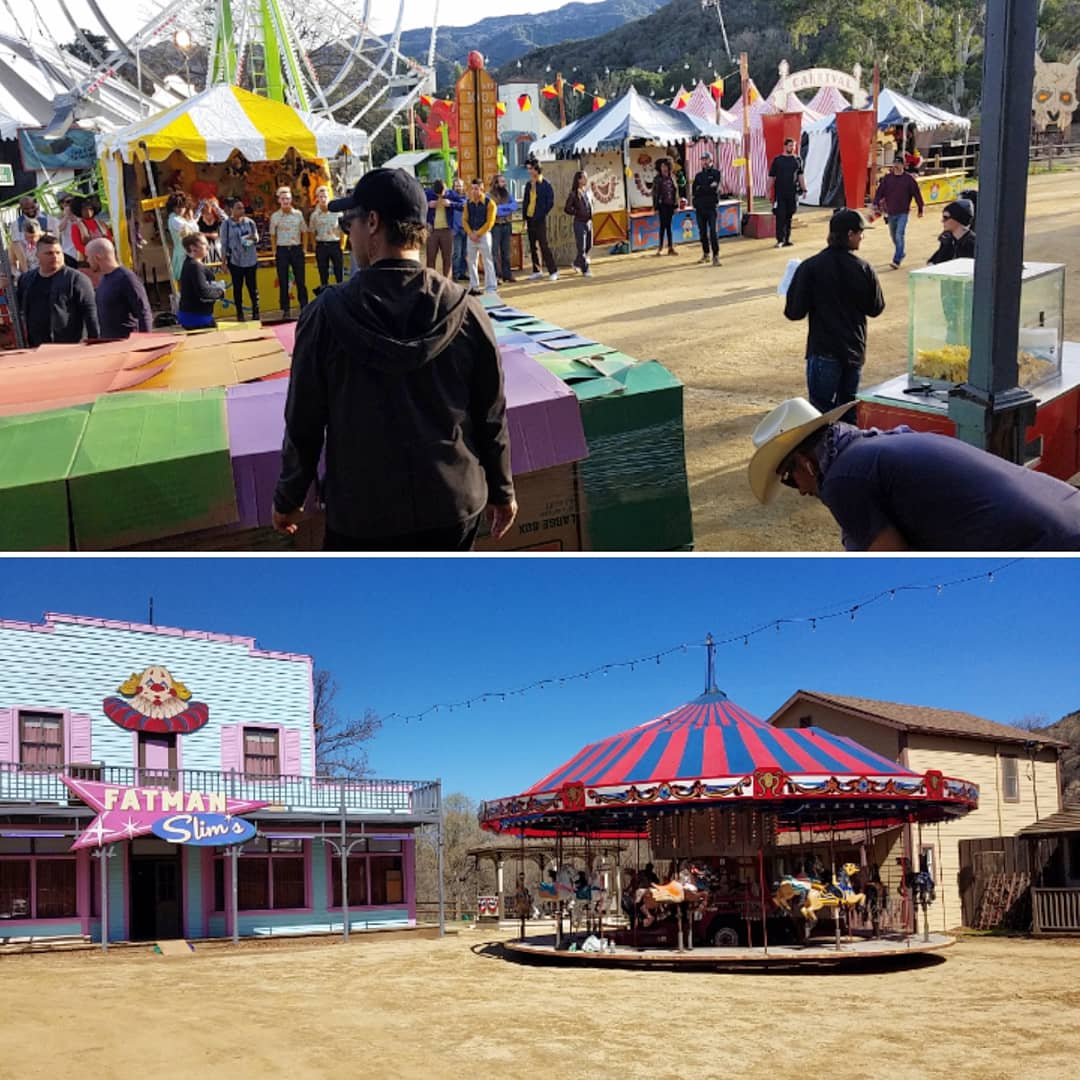 lisa_catara's tweet photo. More #BTS from @EscapeTheNight. Our fun little town of Everlock!! Set design killed it.
😚🎭
#escapethenight #ETN3 #joeygraceffa #youtubeprime #youtube #acting #actress #casting #influencer #youtuber #stunts #ESN #influencers https://t.co/ebnzeI1GJY