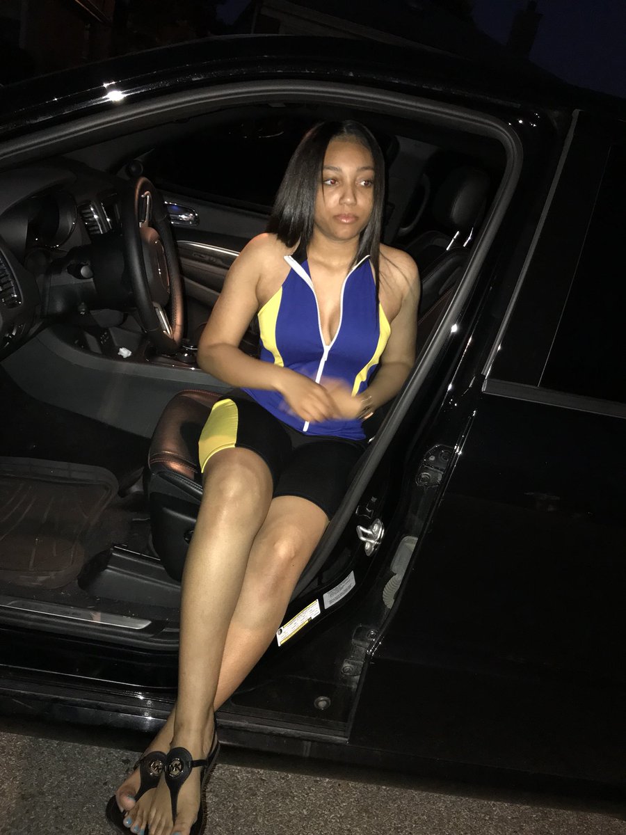 lisaleemusic_'s tweet photo. do you love me, are you riding? https://t.co/EekVj6gDFm