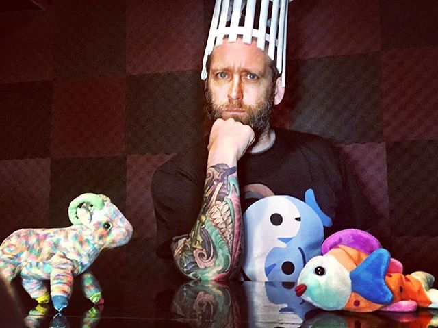 AlBahmani's tweet photo. I moved to #losangeles to be closer to @goatvsfish @ibrettmypants @thecomedystore #realconfessions #episodes available on #iTunes and wherever fine #podcasts are found #theonlypodcastthatmatters #thingicoproduce https://t.co/WYaa9VVQgx https://t.co/zHwd1nFbGO