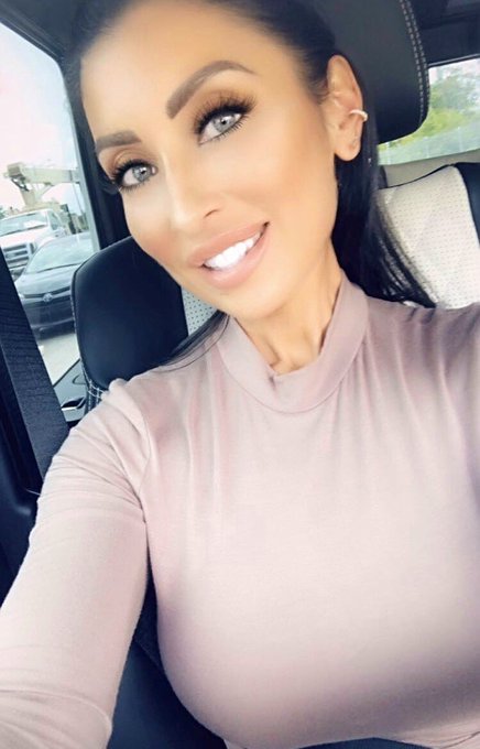 Smile baby ❤️ https://t.co/G9V1NokOKr<a href="/tag/new"class="tags"><span>#new</span></a><a href="/tag/xxoticangels"class="tags"><span>#xxoticangels</span></a><a href="/tag/lingeriemodel"class="tags"><span>#lingeriemodel</span></a>