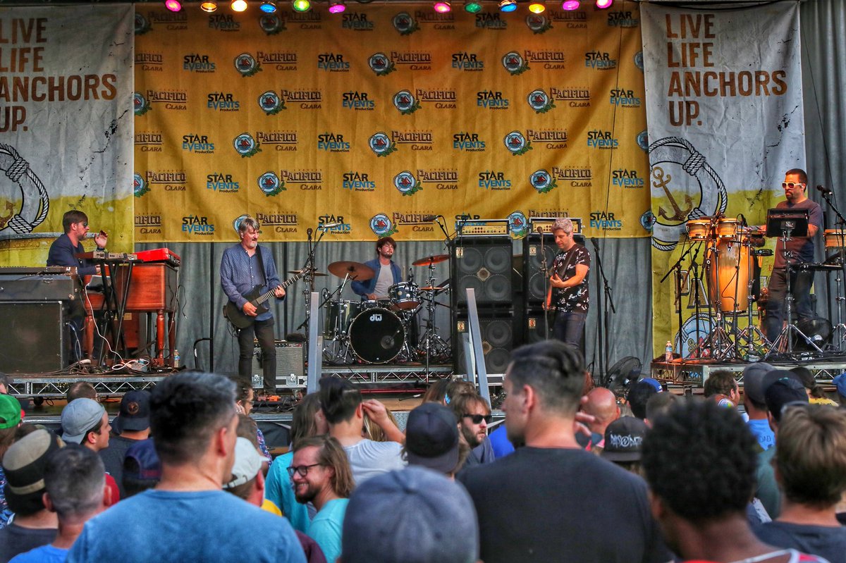 LiveinLP's tweet image. The energy was incredible tonight as @Mike_Gordon closed out the #LiveinLP weekend. 🧡 Thank you, #Chicago! (📷: @AbPhotographie)