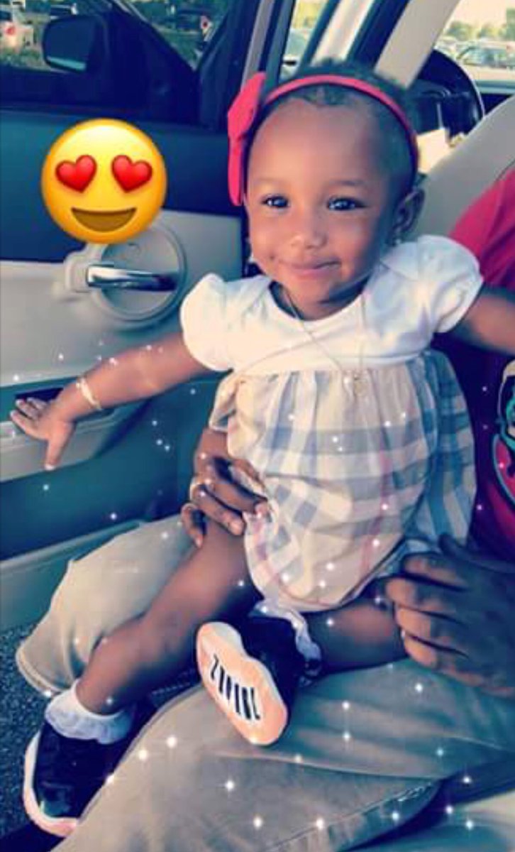 BrazyLike_IV's tweet photo. She smiles 😍😬 lol https://t.co/n7aDIv3Ezi