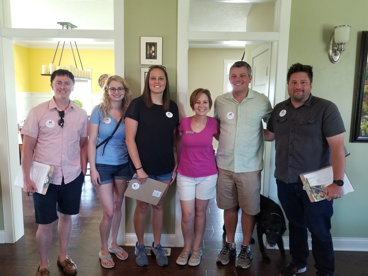 MatsonForHouse's tweet image. #TeamMatson was out in force today &amp;amp; I'm so grateful for rockstar volunteers! We knocked 336 doors this weekend! Thanks to @ASmith613 &amp;amp; Caitlin Thompson Smith, Jason Danielson, Ashleigh Dinkel-Woodford, Joe Gilde &amp;amp; @NathanofIA for spending your Sunday making a difference in #HD38