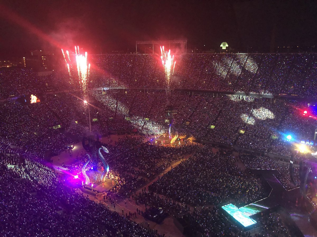wildestays's tweet photo. is this what heaven looks like #repTourColombus https://t.co/UPrYwX1EyO