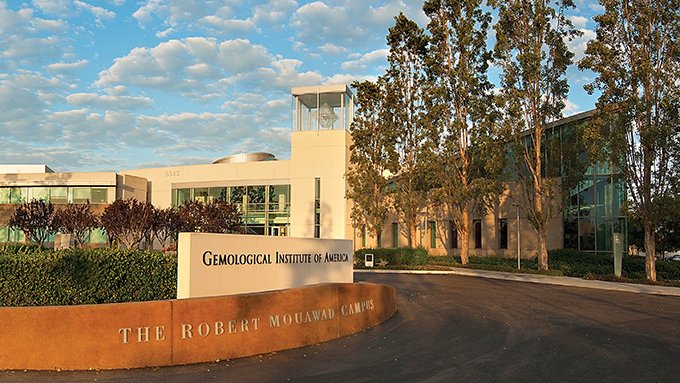 Informa_MJ's tweet photo. โNew Challenges. Creating Opportunitiesโ is the theme of this yearโs GIA Symposium, an educational event that will shine the spotlight on new gemmological findings.
Learn more about the GIA Symposium: https://t.co/E7MXUmzLtE
#JewelleryNet #JNAmagazine #Jewellery #GIASymposium https://t.co/Rw4qzxtkJT