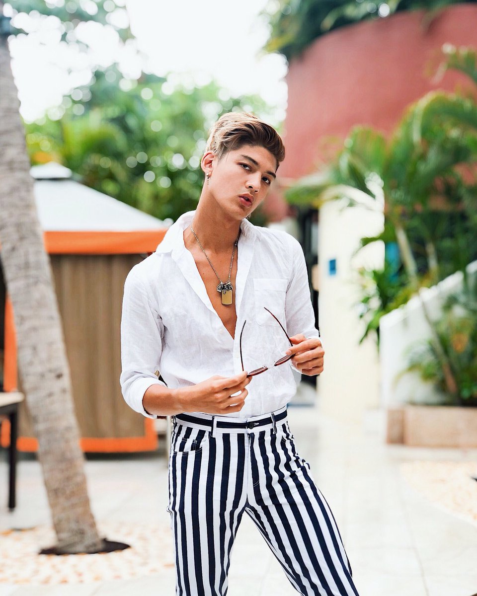 beach business casual