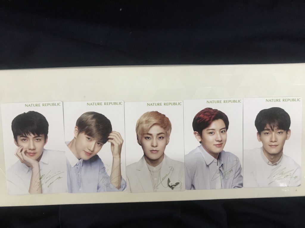 GG76048379's tweet photo. ลดราคา❗️❗️
🍑แฮนด์ครีม1หลอด 165฿🍑
🍉photo cardใบละ95฿🍉
⚠️ถ้าซื้อรวมกันราคา 245฿⚠️
📮ลทบ 50฿/ems 80฿
✉จังหวัดกาญฯนัดรับที่โรงเรียนวิสุทฯได้ แล้วก็ที่กนกกาญนัดรับได้ทุกวันเสาร์ไม่เกิน3โมงเด้อ
#แฮนด์ครีมexo #ตลาดนัดEXO #ตลาดนัดEXOL #ตลาดนัดสวนแครอท #ตลาดนัดWANANAONE https://t.co/fMuOzkST5a