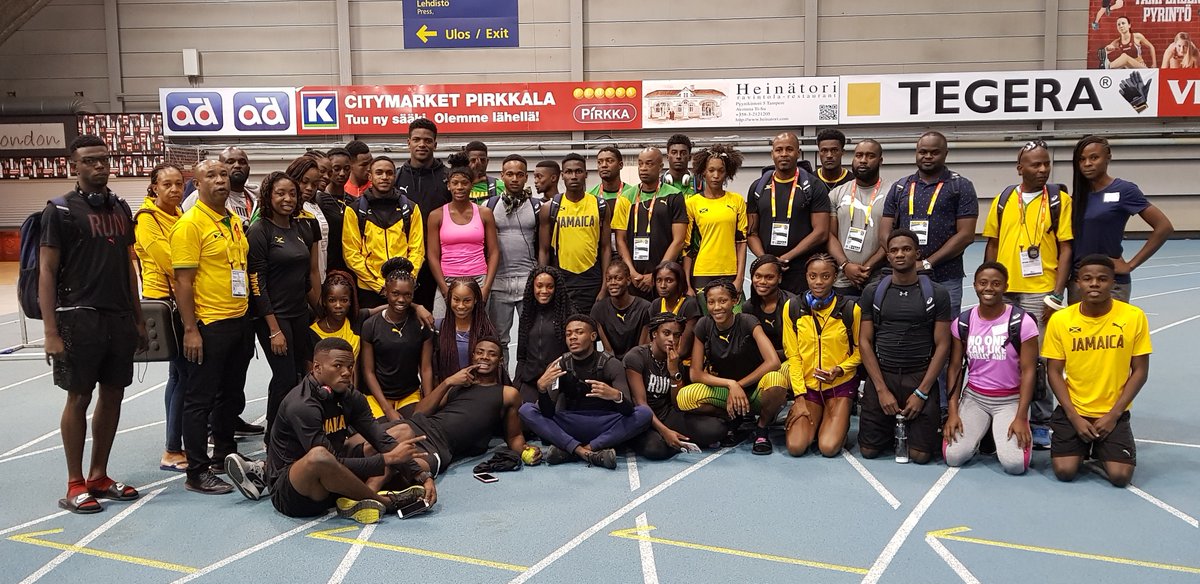 directorrecords's tweet photo. #JAAA #2018WJC Team members at the Indoor Sports Arena, Tampere Finland https://t.co/QzBK80UUlA