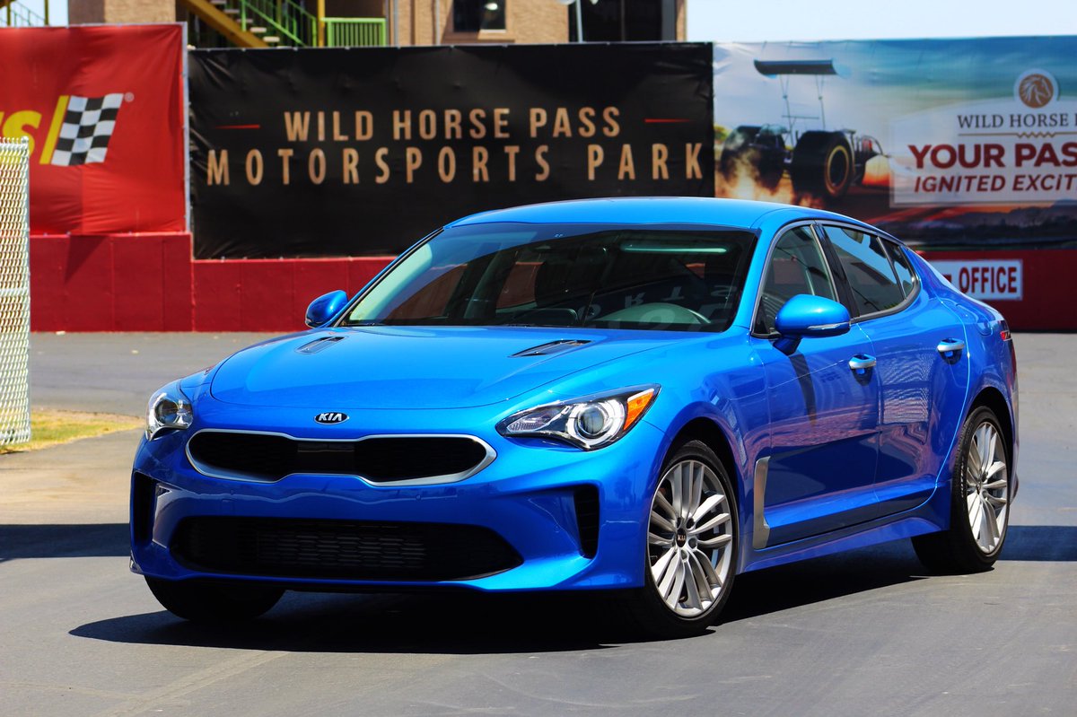 Thessmunoz's tweet photo. Driving the @kia Stinger GT2 this week #automotivewriter #autos #vroomvroom #kiastinger https://t.co/nqy8JzeerD