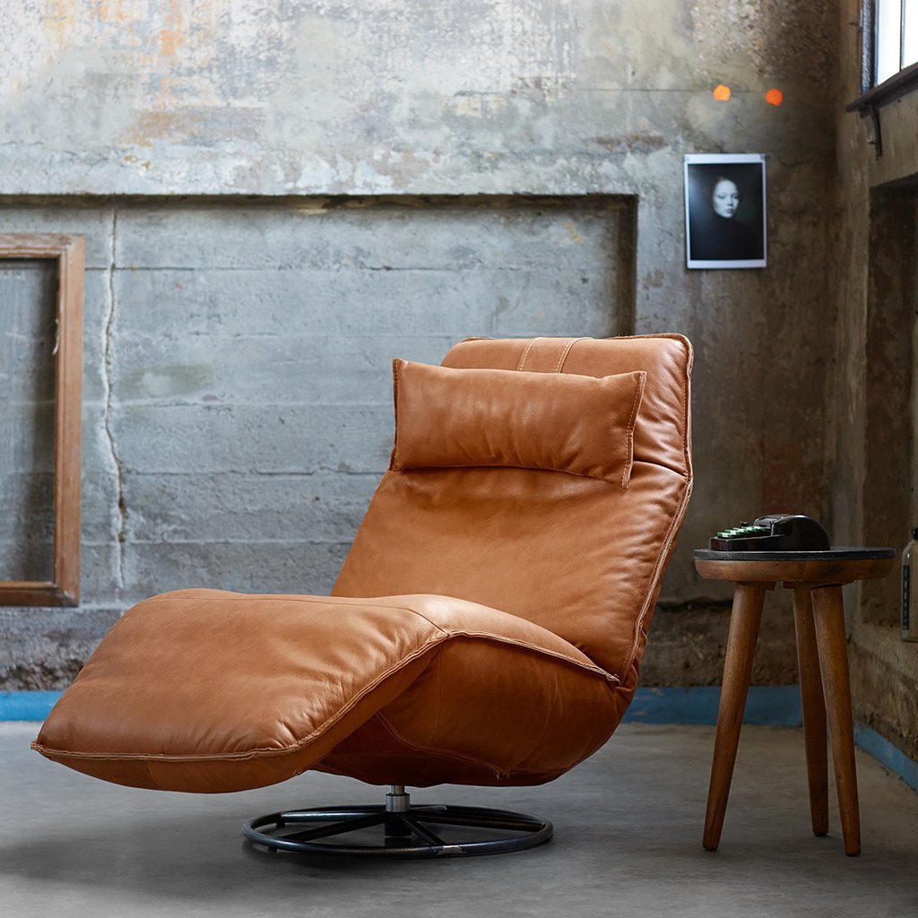 Het klinkt misschien een beetje oudbollig, maar als je écht voor ultiem comfort gaat is een relaxfauteuil iets voor jou. En denk dan niet meteen aan de fauteuil die vroeger bij je oma in de woonkamer stond.