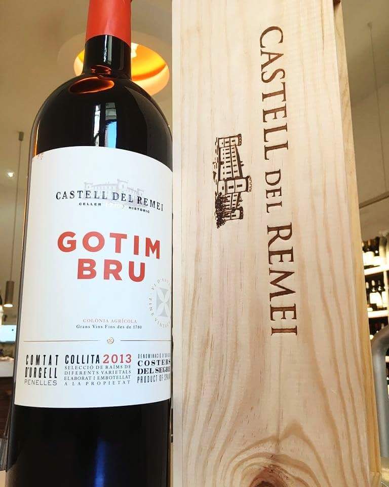 CoallaGourmet's tweet image. En nuestra tienda de la calle San Antonio en Gijón, y como cada lunes, es lunes de botellón. Tenemos 9 litros de #GotimBru, de la Bodega CASTELL DEL REMEI CELLER, #DOCostersDelSegre🍷🍷#lunesdejeroboam #castellderemei #costersdelsegre #coalla