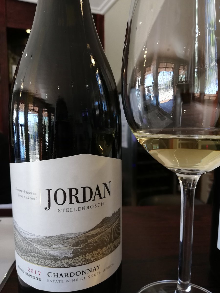 What could be better than tasting beautiful whites on a sunny Monday at <a href="/JordanWine/">Jordan Wine Estate</a> The Real McCoy Riesling, Inspector Peringuey Chenin Blanc &amp; Barrel Fermented Chardonnay 👌🏻
Oh, and did I mention, you can trade in your 2nd hand clothes for wine? 🤩🍷#WinterCharityDrive