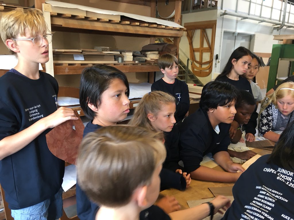 JuniorKingsSch's tweet image. #Blüthner Thank you for a wonderful piano factory tour.