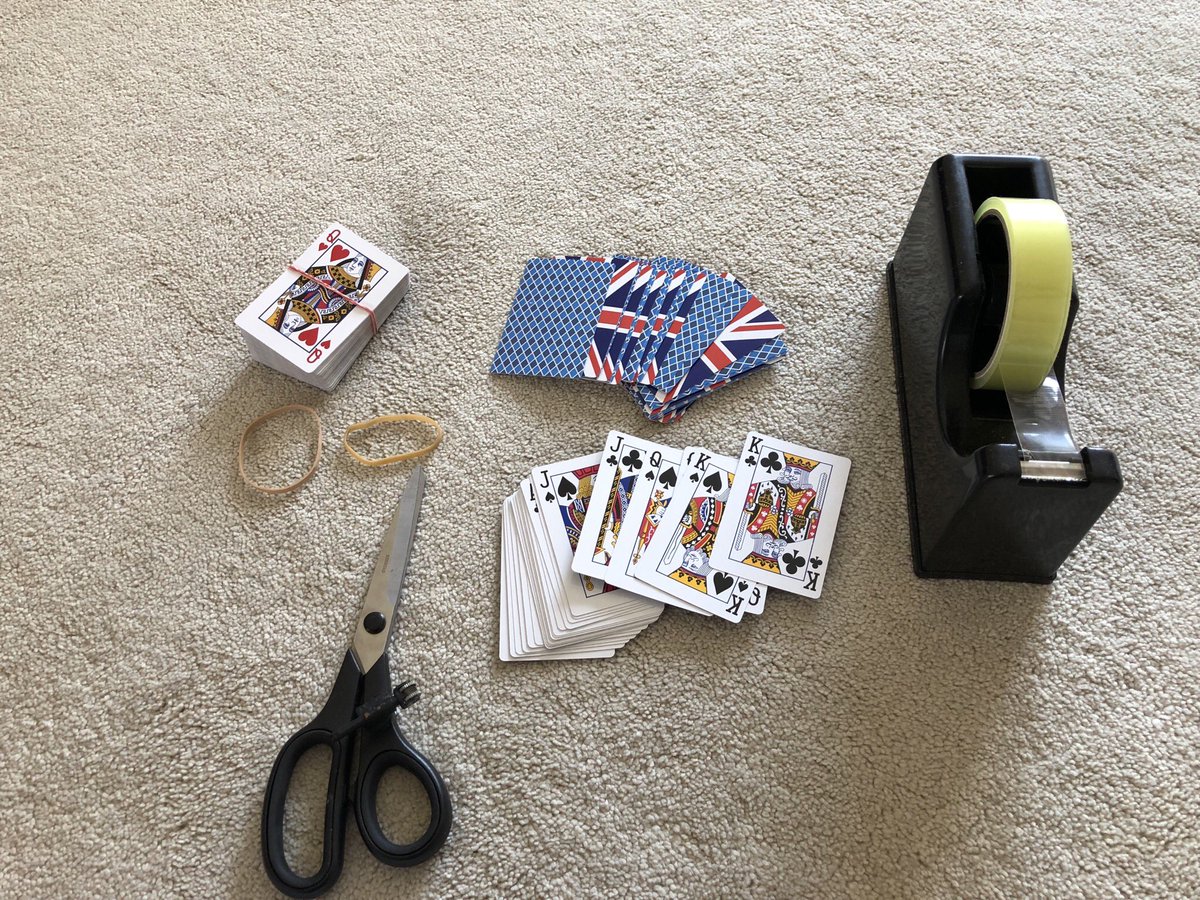 Fredintheshed01's tweet image. Preparing for a Magic Workshop, How do you spend your Monday Mornings? #magicworkshop #kidsparty #holidayfun #summerholiday #mondaymornings