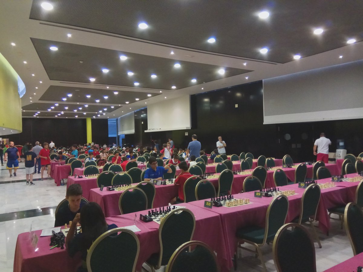 PsiChess's tweet photo. Impresionante el Campeonato de España sub-12 en Salobreña (Granada). 212 jugadores!!! Una participación histórica! A disfrutar!! https://t.co/0baWswh9bq
