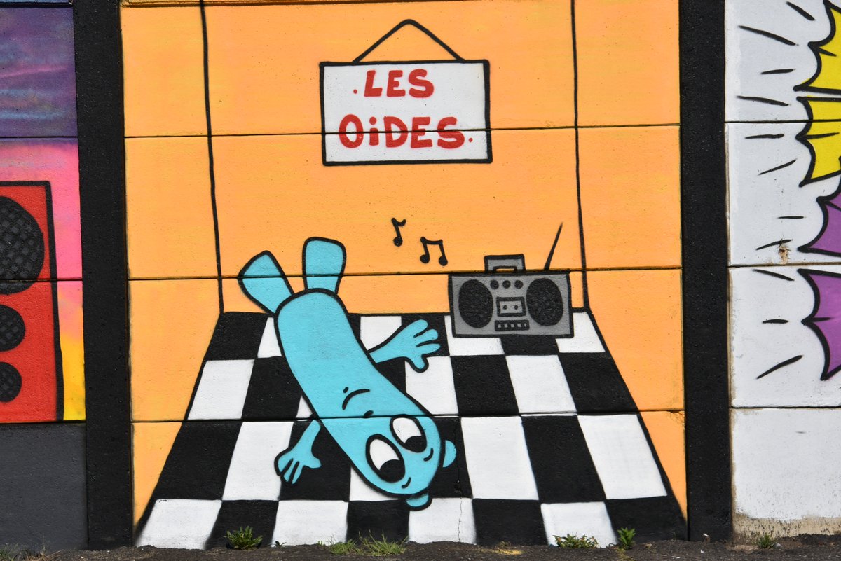christodedieu's tweet photo. Bd Paul Leferme sympa ces #Oides sur les palissades de la #Sncf #SaintNazaire #LoireAtlantique https://t.co/Tv7J32jZZq