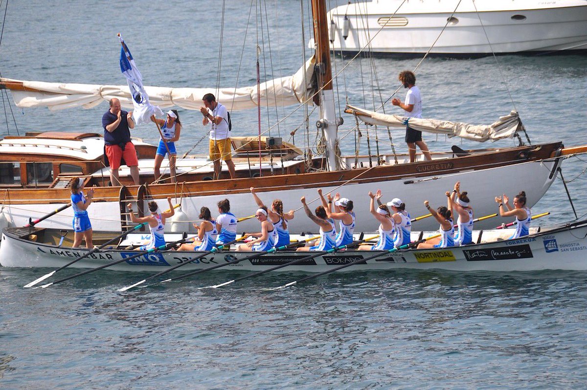 Entrega premio bandera Donostiarra Kaiarriba - La Bretxa