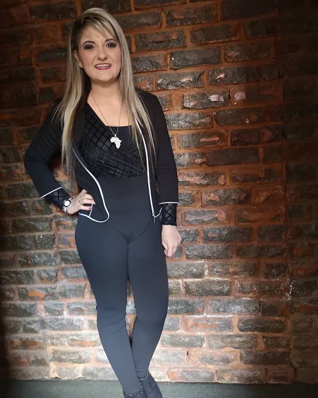 sa_artists's tweet photo. Credit to @karinbekker_musiek : Had a wonderful week with great experiences...game on for Next week Monday #casatoscanalodge1#lesirestuarant #lovetheproduction  #singing #greattowork #andnotfeelingitswork #justlovemyjob #Godisgood #singing #vriendskap #sonderjou #enough

@an… https://t.co/SvUqeuFd9S