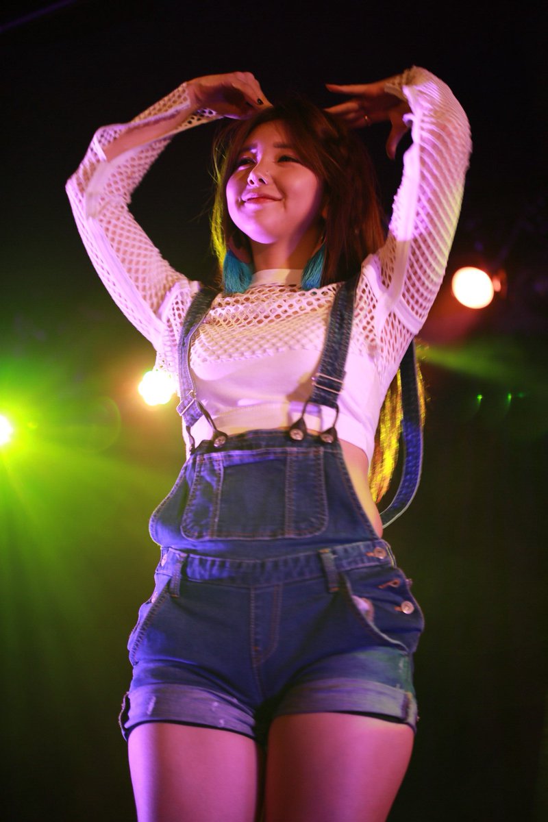 harunpriest's tweet photo. 2018.7.8 CAMILA tokyo concert 
@eunbi_camila #eunbi #은비 #ウンビ #camila #カミラ 
@real_camila_jp 
#한국의메인보컬 https://t.co/IBVPA8kcaF