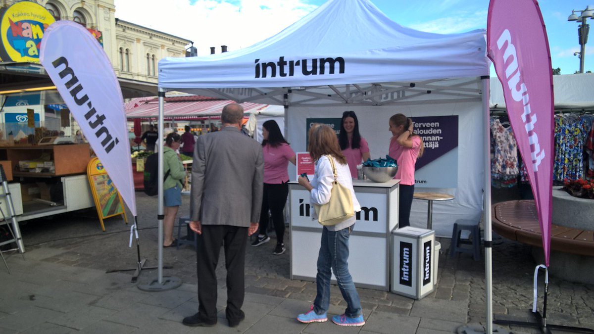 IntrumSuomi's tweet photo. Tänään olemme sinua varten Tampereen torilla klo 15.30 asti antamassa neuvoja oman talouden hallintaan. Tervetuloa! 
#tervetalous https://t.co/0EpCpci603