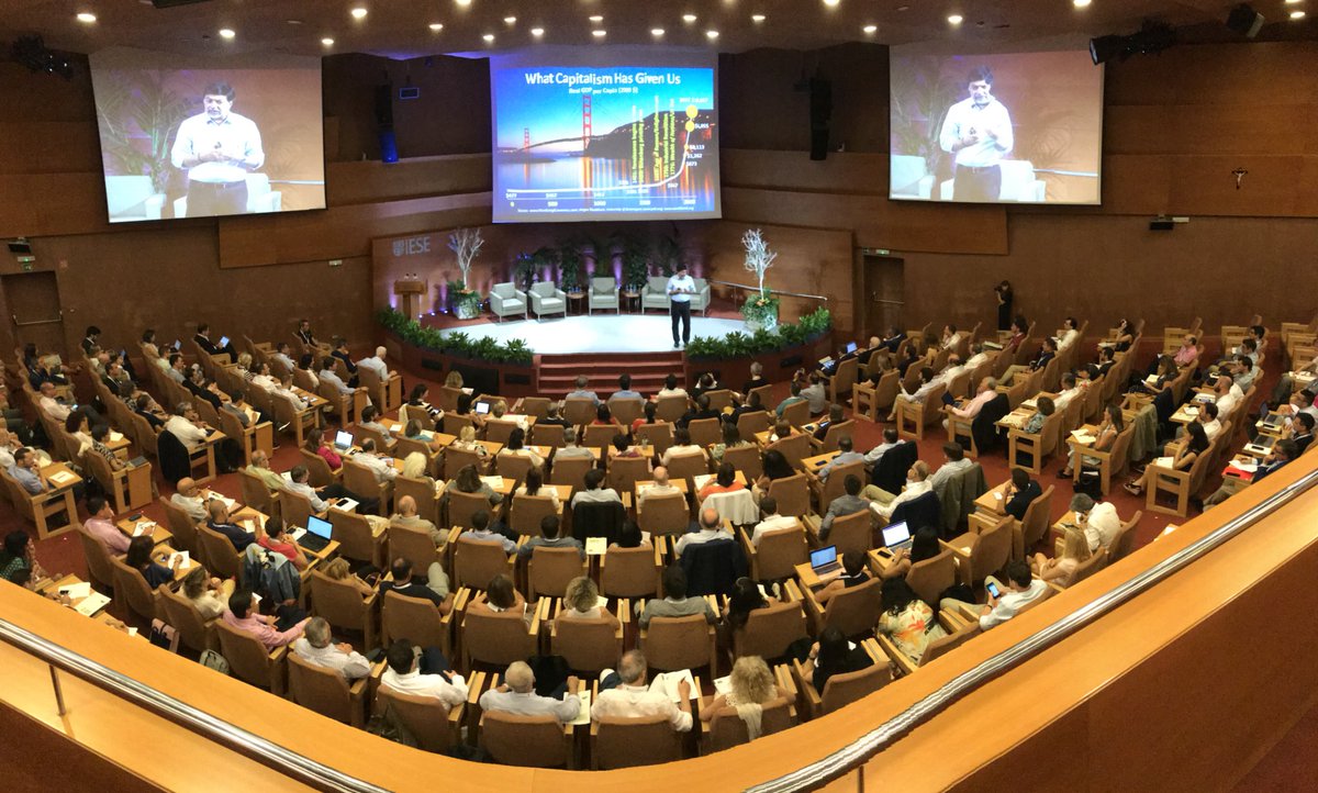 ConsciousCap's tweet photo. Hundreds in attendance at #CCEC2018, the first European Conscious Capitalism Conference. https://t.co/7LSbcXTy9o