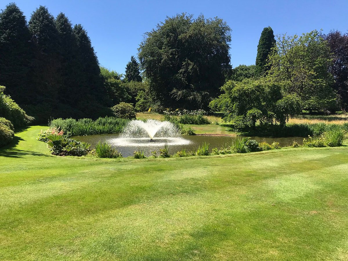 BuyIrrigation's tweet photo. Perfect English summer's day. Fountain working beautifully in this client's garden.
#irrigation #fountain #landscape https://t.co/PaywLM6voh