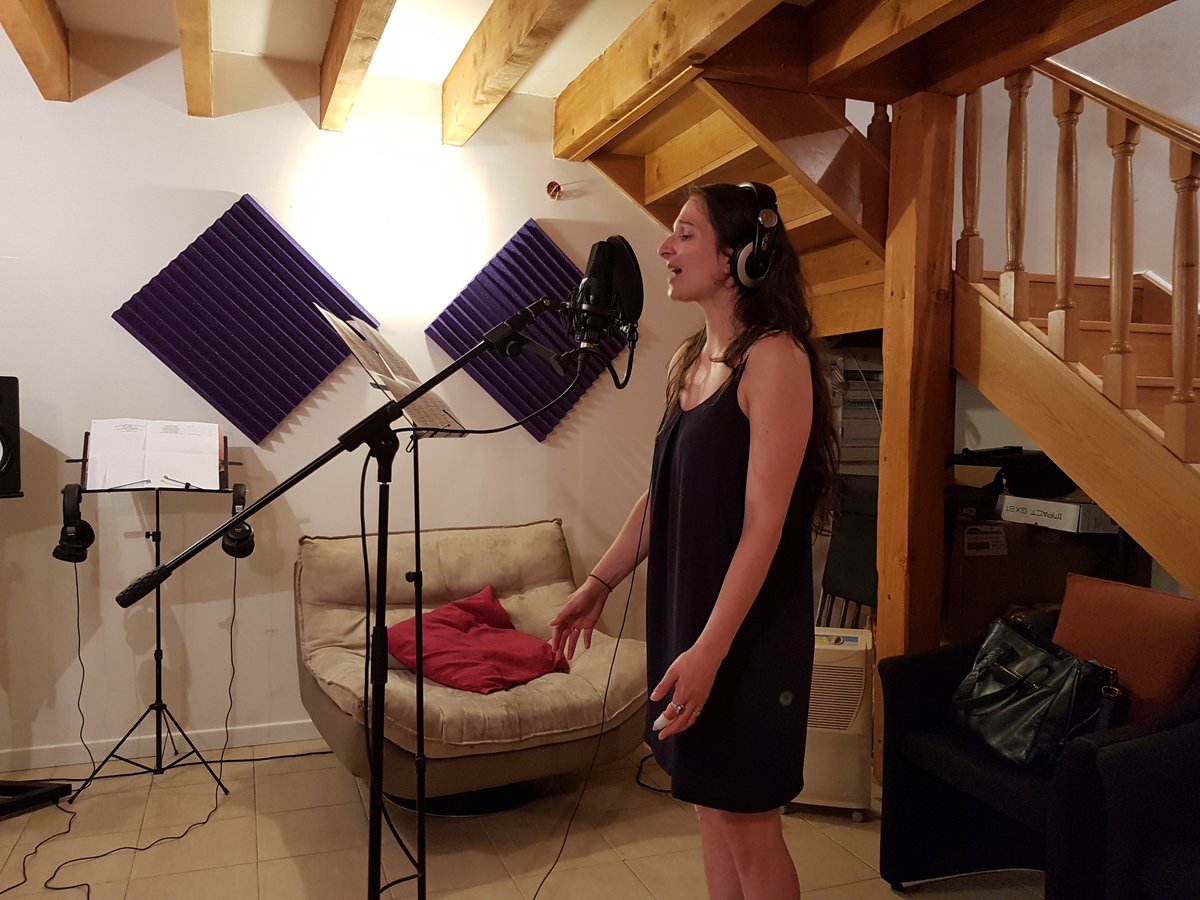 vmcstudios's tweet photo. STUDIO# PRODUCTION# MUSICALE# ENREGISTREMENT# MIXAGE# MASTERING# FORMATION# MUSICALE# https://t.co/GVIqhGOPHk https://t.co/HD1GvGms5w