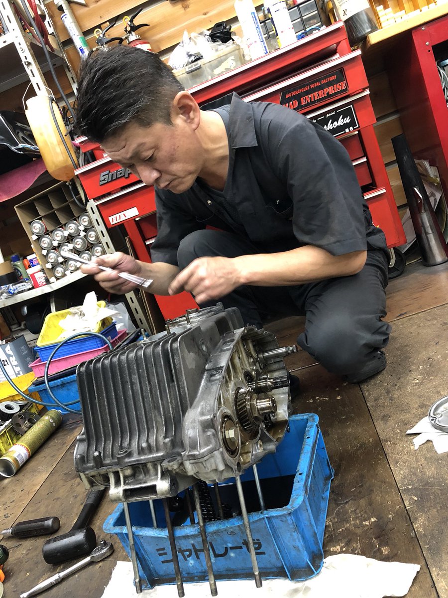 ymns_rizumu's tweet photo. #バイクは消耗品
#気にしてたら乗れないって事で
#gs400 #eg #OH
#madenterprise #良馬君
#いつもありがとうござます
オーバーホールやセッティング
メンテナンスまで依頼受け付けます!
MAD ENTERPRISE
0552 78 5510 https://t.co/sFFVFGSueo