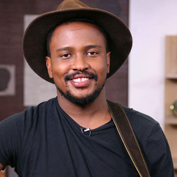 Hot1027FM's tweet photo. [LISTEN]

This past Sunday Majozi went #BehindTheMic with Andy Leve on #TheSoundOfSA.Majozi is a proudly South African musician who has recently emerged onto the scene from the coastal city of Durban.
Click Here ➡️ https://t.co/CjcNIpyP2L for the full interview. https://t.co/6XqxcFtVU8