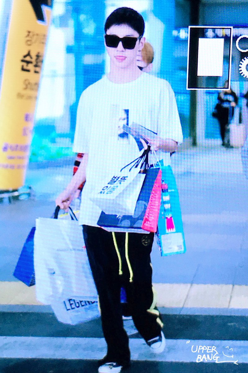 UPPERBANG's tweet photo. 180709 인천 입국 #BAP #방용국 @BAP_Bangyongguk 🧡🧡🧡 https://t.co/RFtWVm5PYT