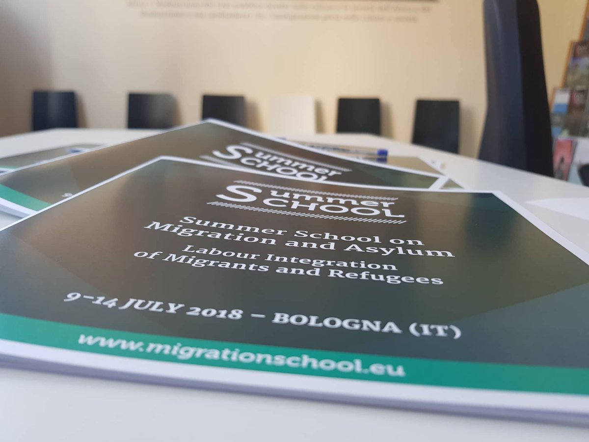 Afrmed's tweet photo. 📸#Bologna: è partita questa mattina la terza edizione della Summer School on #Migration: Labour Integration of MIgrants and Refugees!

👉 Vi aspettiamo in Cappella Farnese, alle ore 14.30, per  la lectio magistralis di @PatrickWeil1 della @YaleLawSch: https://t.co/Ec85JMy3GM https://t.co/iuvFS7cWhm