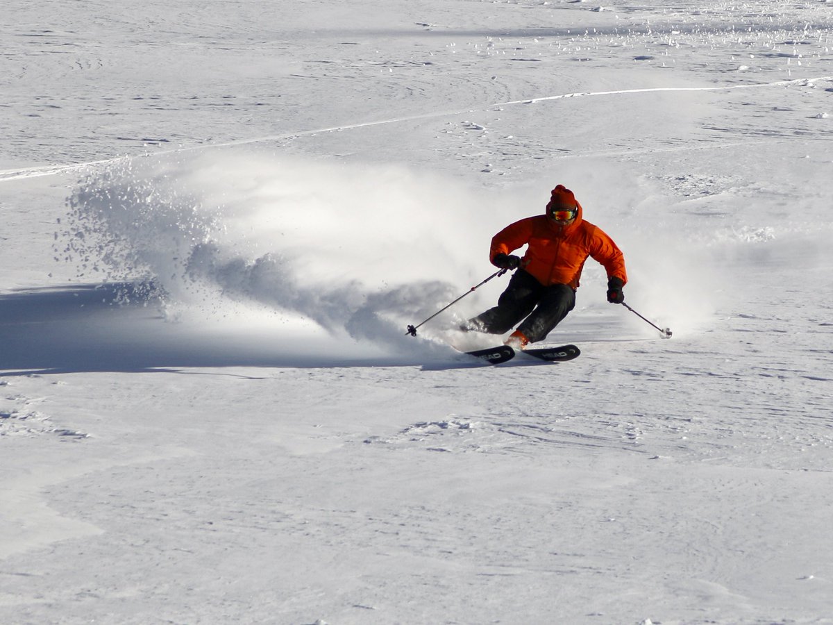 Powder planks on your feet 🤙🏽 #nzsnowtours

Photo: <a href="/MtHutt/">Mt Hutt</a>