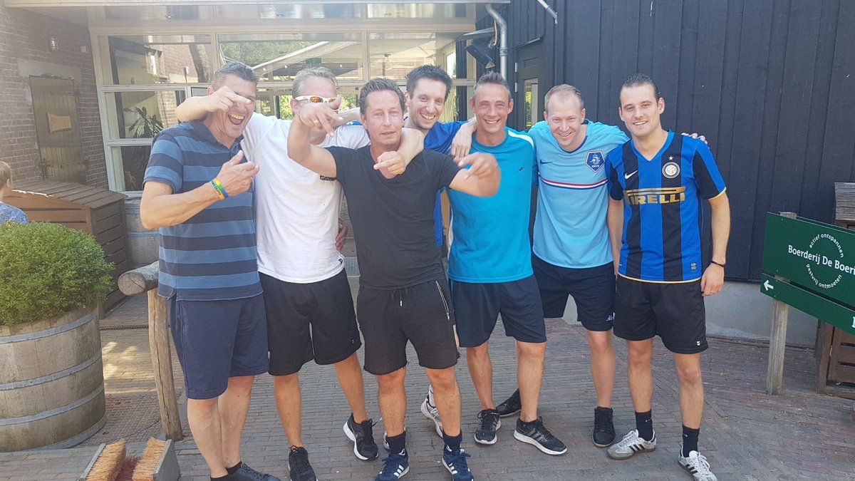 SvDonk4's tweet photo. Wist u dat Donk3 op 30 juni het jaarlijkse team uitje had? 3teams streden om de zege tijdens het poldersporten bij @deboerinn https://t.co/6MnKEUx3eM