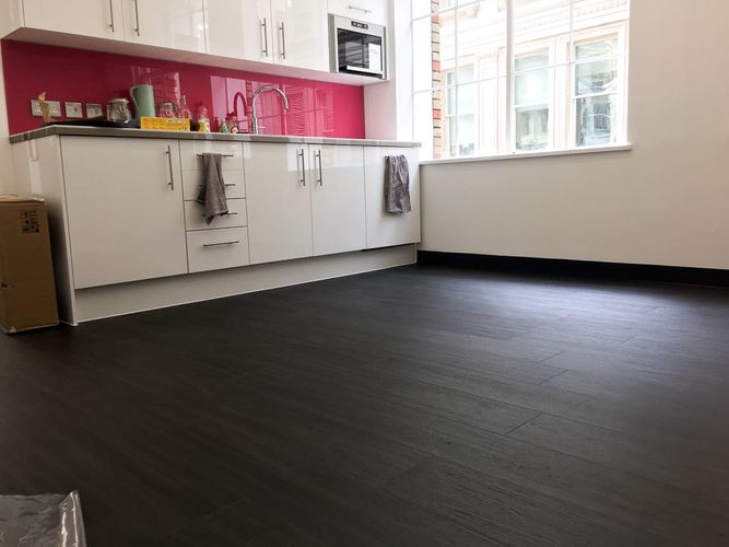 KubicoGroup's tweet photo. Another completed project in the Heart of London for Kubico Group, with the help of
@durafloruk @quookeruk @Elite_Furniture @MillikenFloors 

Check out our other Case Studies : https://t.co/I5ynMfh0qn https://t.co/YK28vUyIwt
