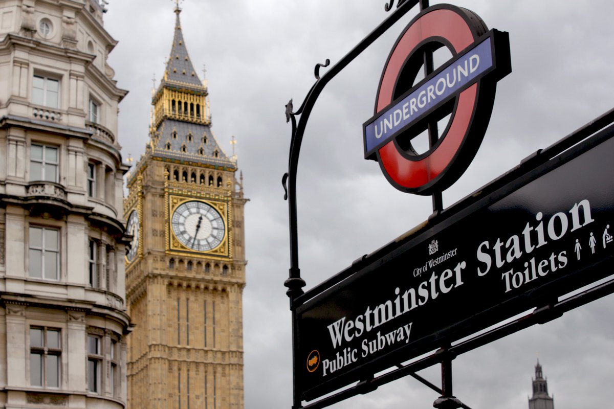clearlightCL's tweet image. Right , Monday , off to Westminster for client meeting. May pop into Downing Street to see if they have any vacancies. #Westminster #Recruiting #Succession #Brexit