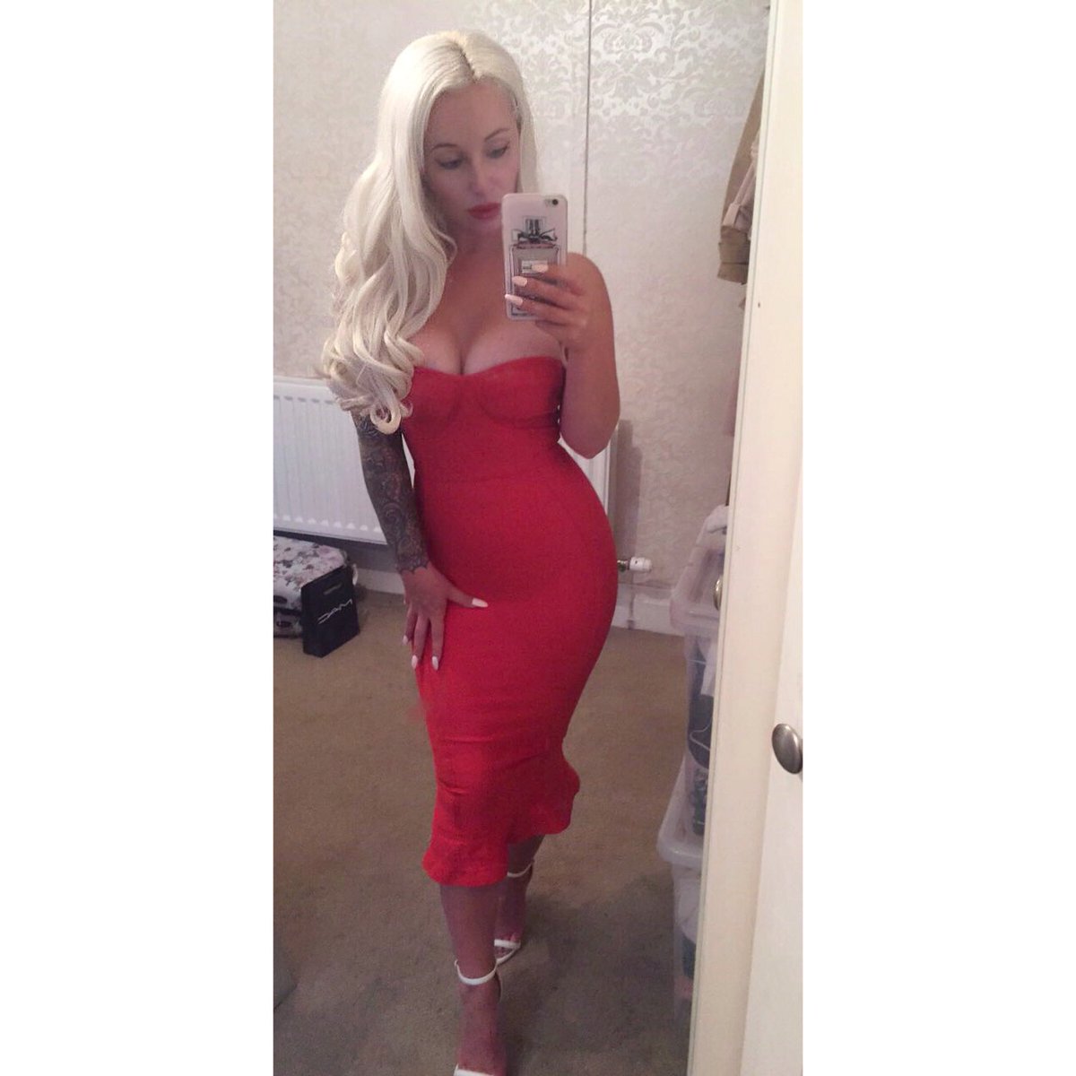 Kaylee007Carter's tweet photo. Lady in red!💋❤️ https://t.co/Eq33q6b5nn