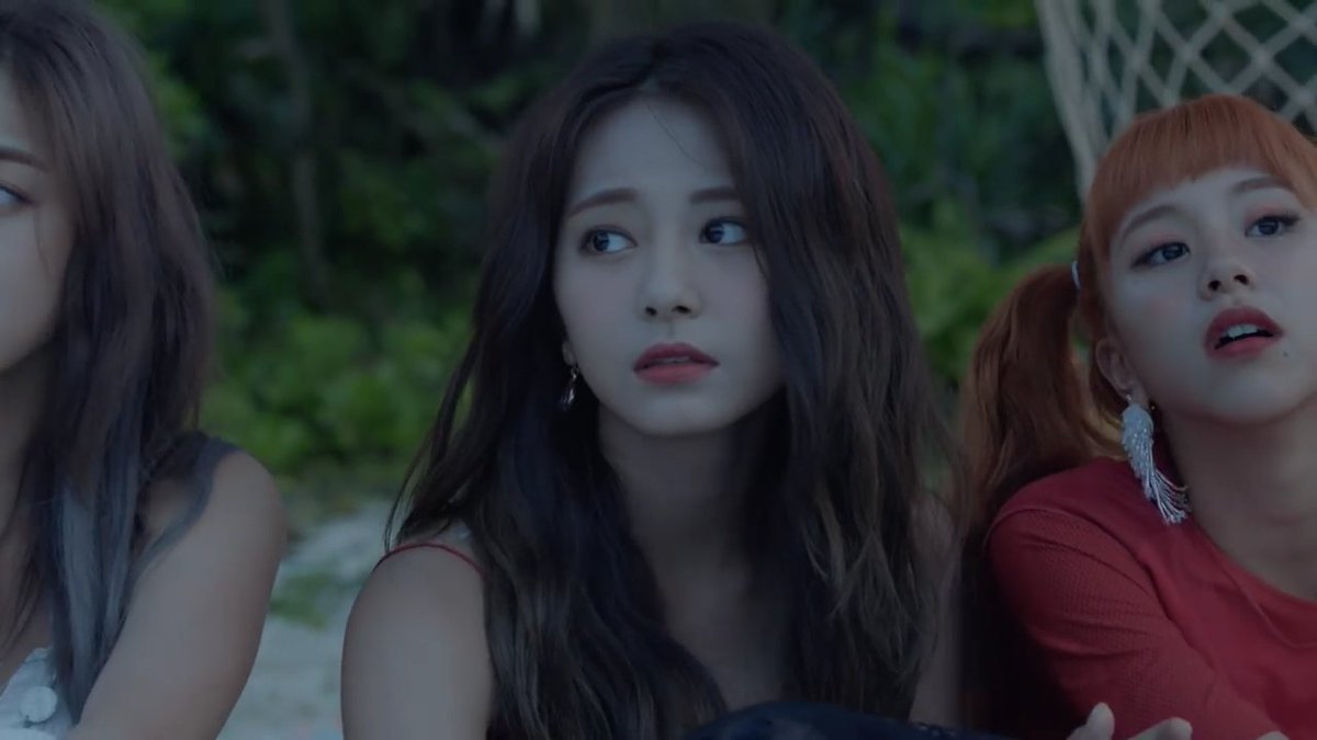 ctzuyupics's tweet photo. AAAA SO PRETTY #DanceTheNightAway https://t.co/kRBQ8OXSyz