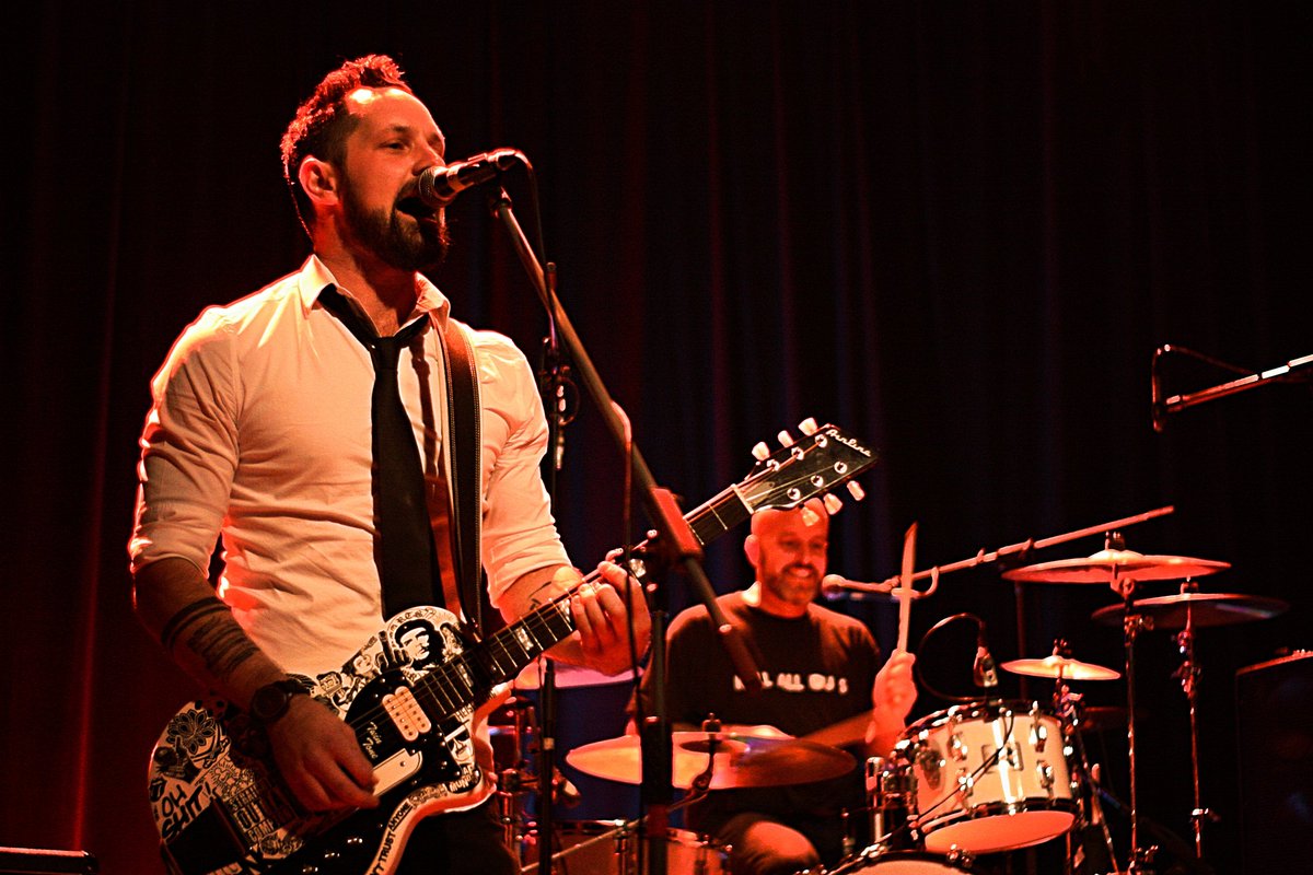 Command A Panda tweet media