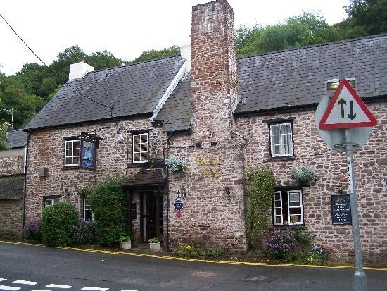 The Bell Inn Caerleon 
is.gd/XhdCzV