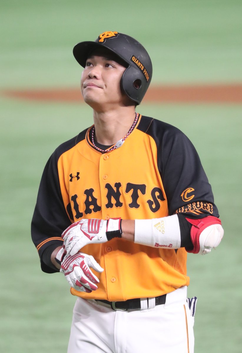 坂本勇人 闘魂ユニフォーム-