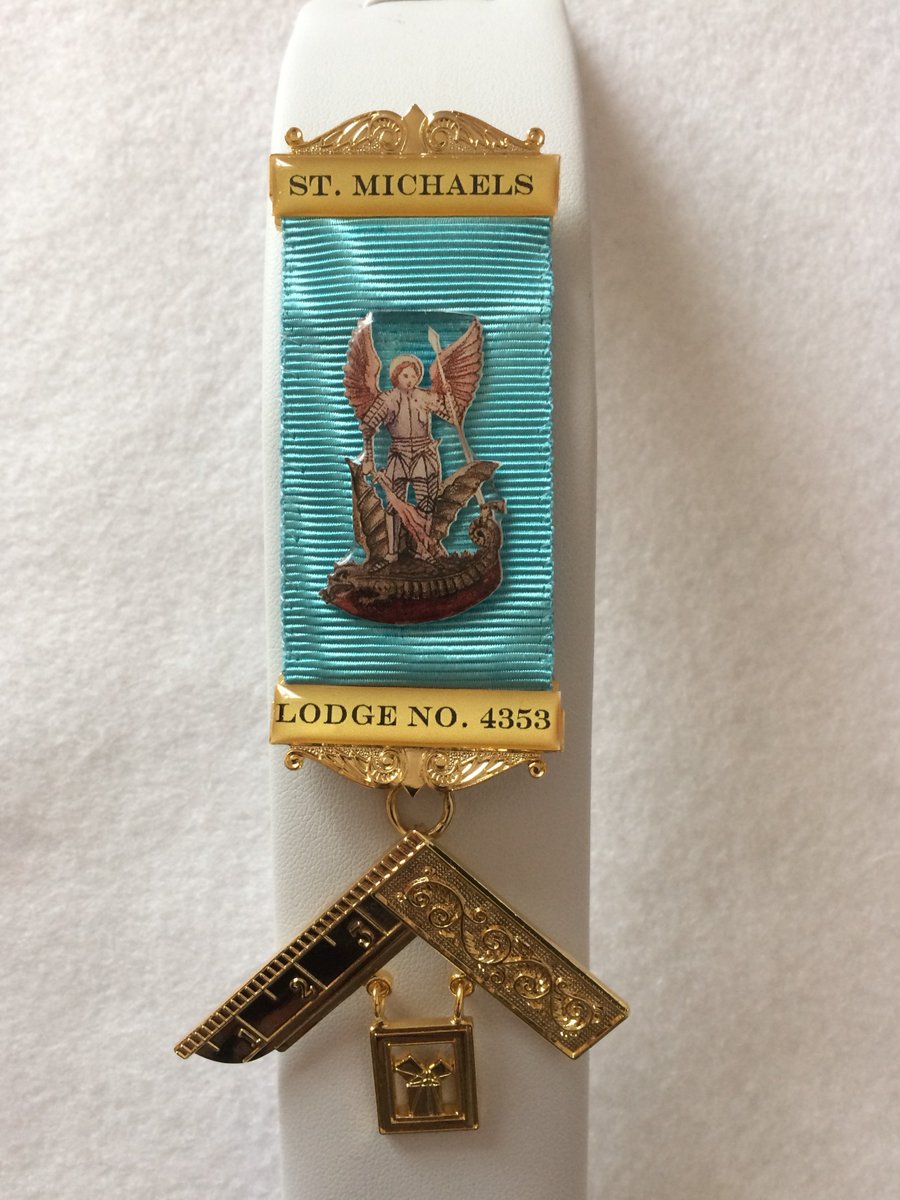 MasonicDesign's tweet image. 5 of these Beauties to St Michael&apos;s Lodge 4353
replica PM Jewels Handmade, with crest and bar embellishments produced in a hard resin finish  info@masonicdesign.co.uk