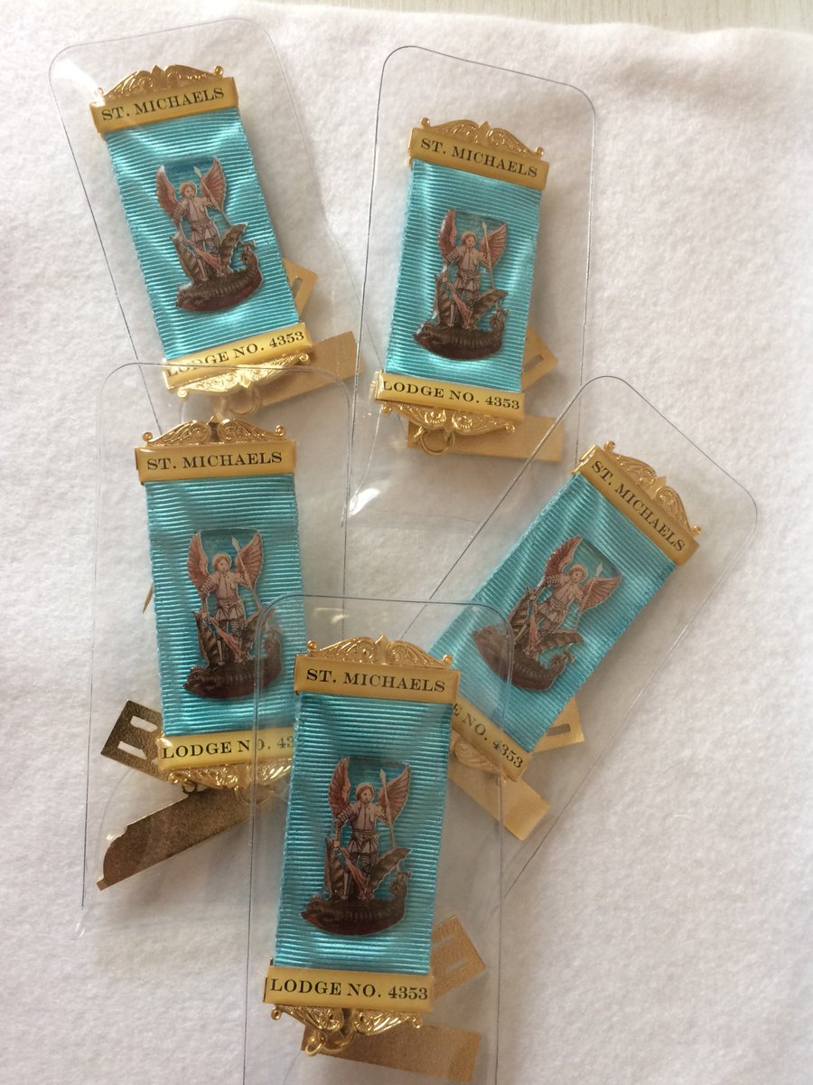 MasonicDesign's tweet image. 5 of these Beauties to St Michael&apos;s Lodge 4353
replica PM Jewels Handmade, with crest and bar embellishments produced in a hard resin finish  info@masonicdesign.co.uk