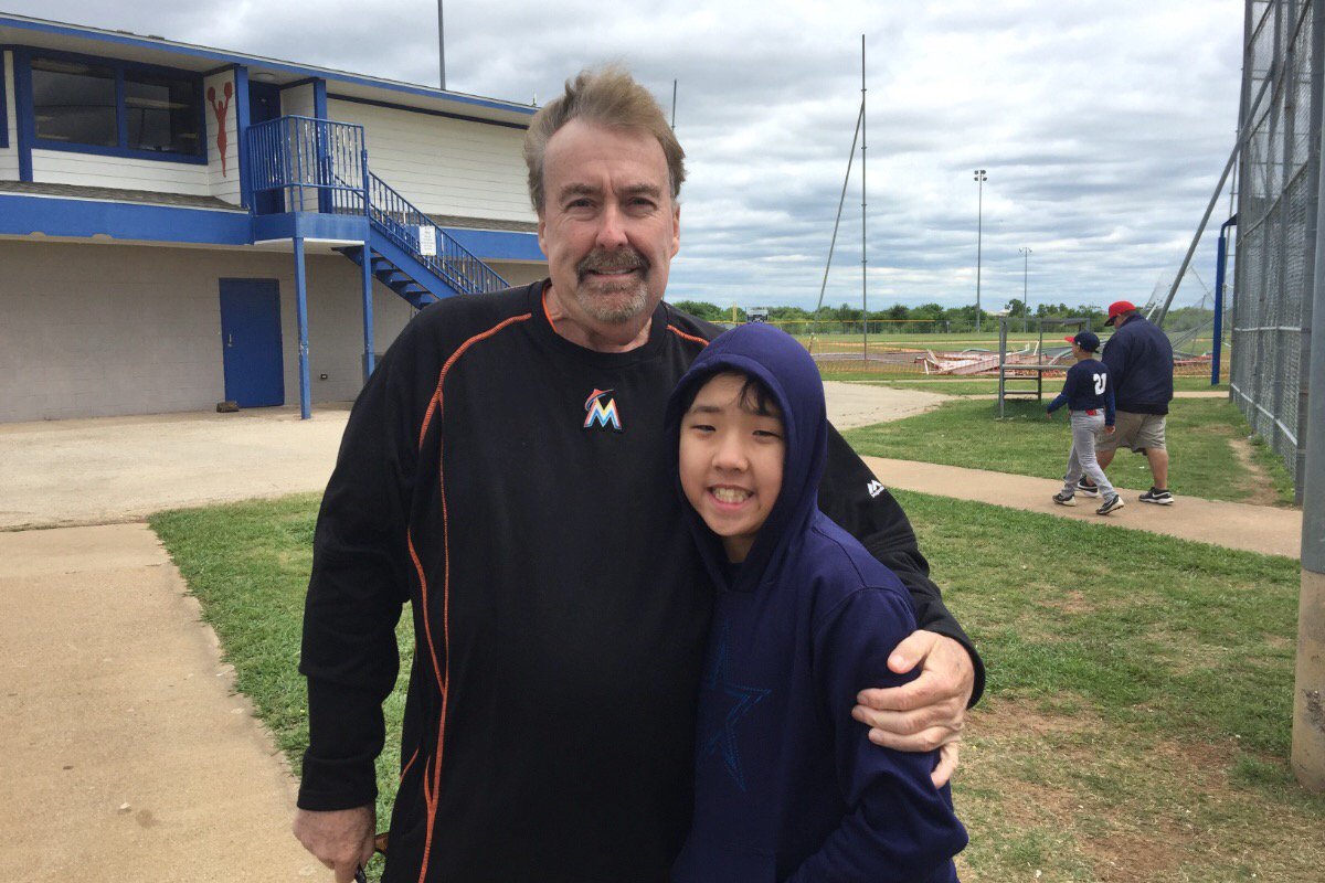 Remember the scout that the Marlins fired while he was in the hospital recovering from cancer surgery? He needs our help: bars.tl/xLoxu0XHpO