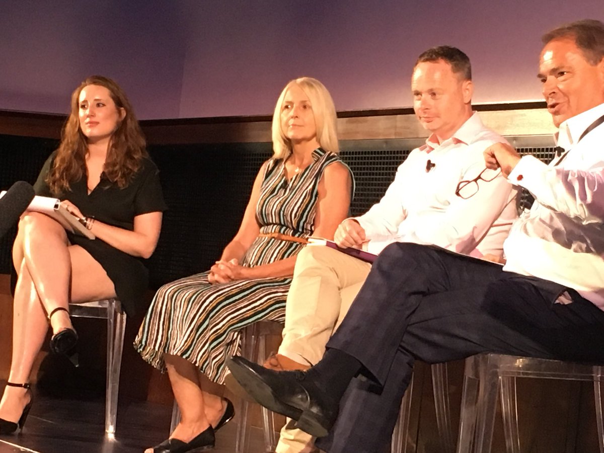 Our expert panel at #aspireleadersofluxury today: <a href="/Lallsj/">Jeanne Lally</a> from @thetravelbureau , <a href="/markduguid/">mark duguid</a> of @carriertravel , <a href="/FilipBoyen/">Filip Boyen, FB Consulting, Ambassador FTG</a> of <a href="/SLHLuxuryHotels/">Small Luxury Hotels of the World</a> #aspireleadersofluxury